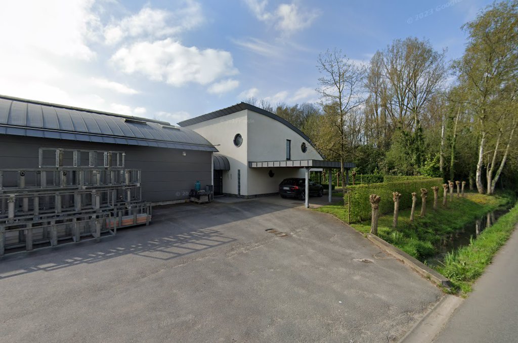 Foto van VERHOYE B.V. in Wetteren, Dakdekker