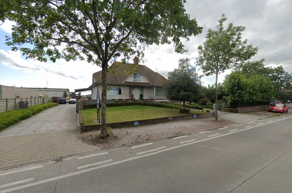 Foto van Dakwerken Logghe Prinsie in Torhout, Dakwerker