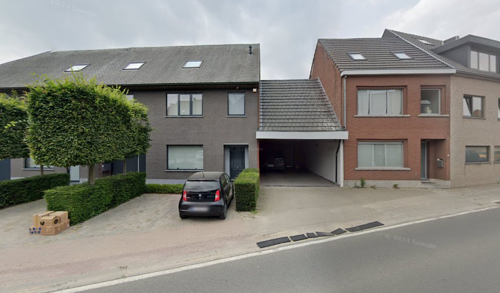 Foto van Verbruggen / Wouter in Zottegem, Dakwerker
