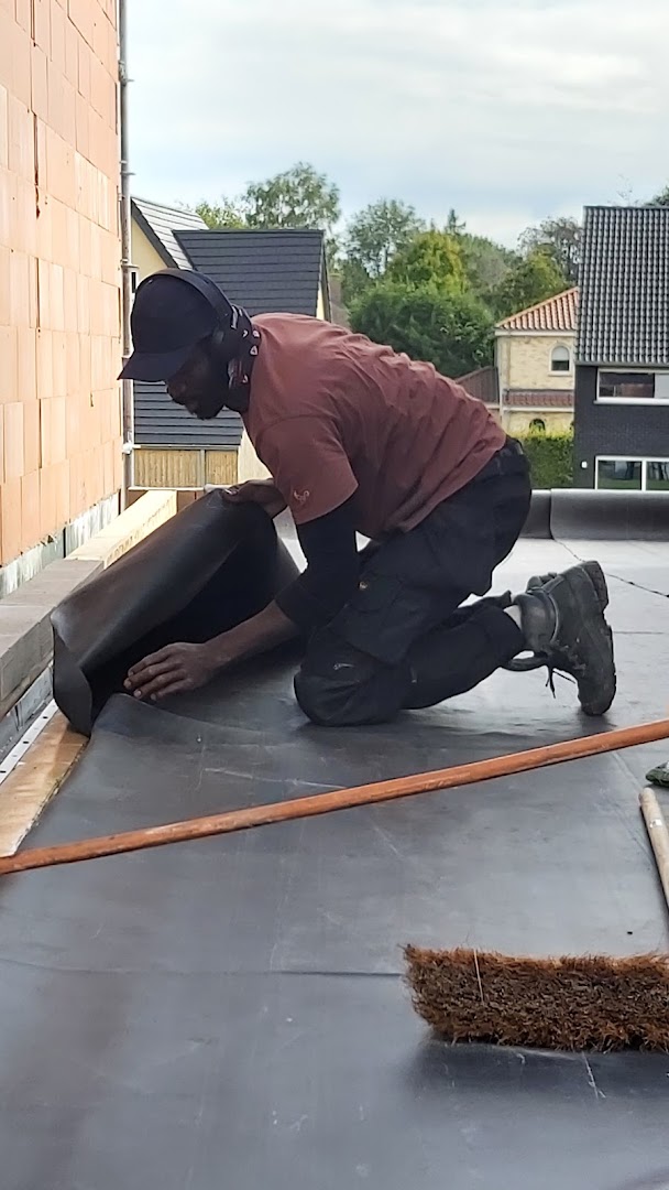 Foto van Joe on the roof — Dakdekker (foto 3)