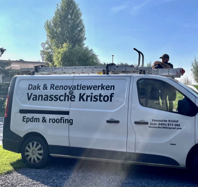 Foto van Vanassche / Kristof in De Haan — Dakdekker (foto 2)