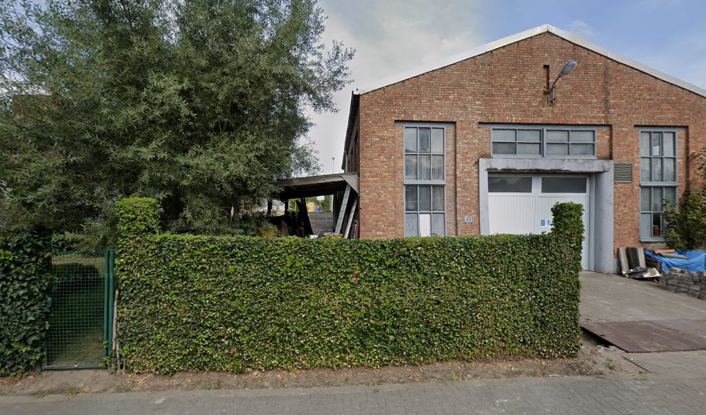 Foto van LANDUYT J.BV in Damme — Dakdekker Foto van LANDUYT J.BV in Damme — Dakdekker