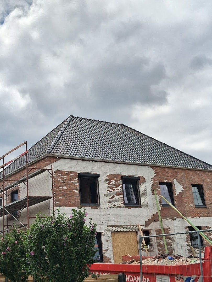Foto van IND Dakwerken in Maaseik — Dakdekker Foto van IND Dakwerken in Maaseik — Dakdekker