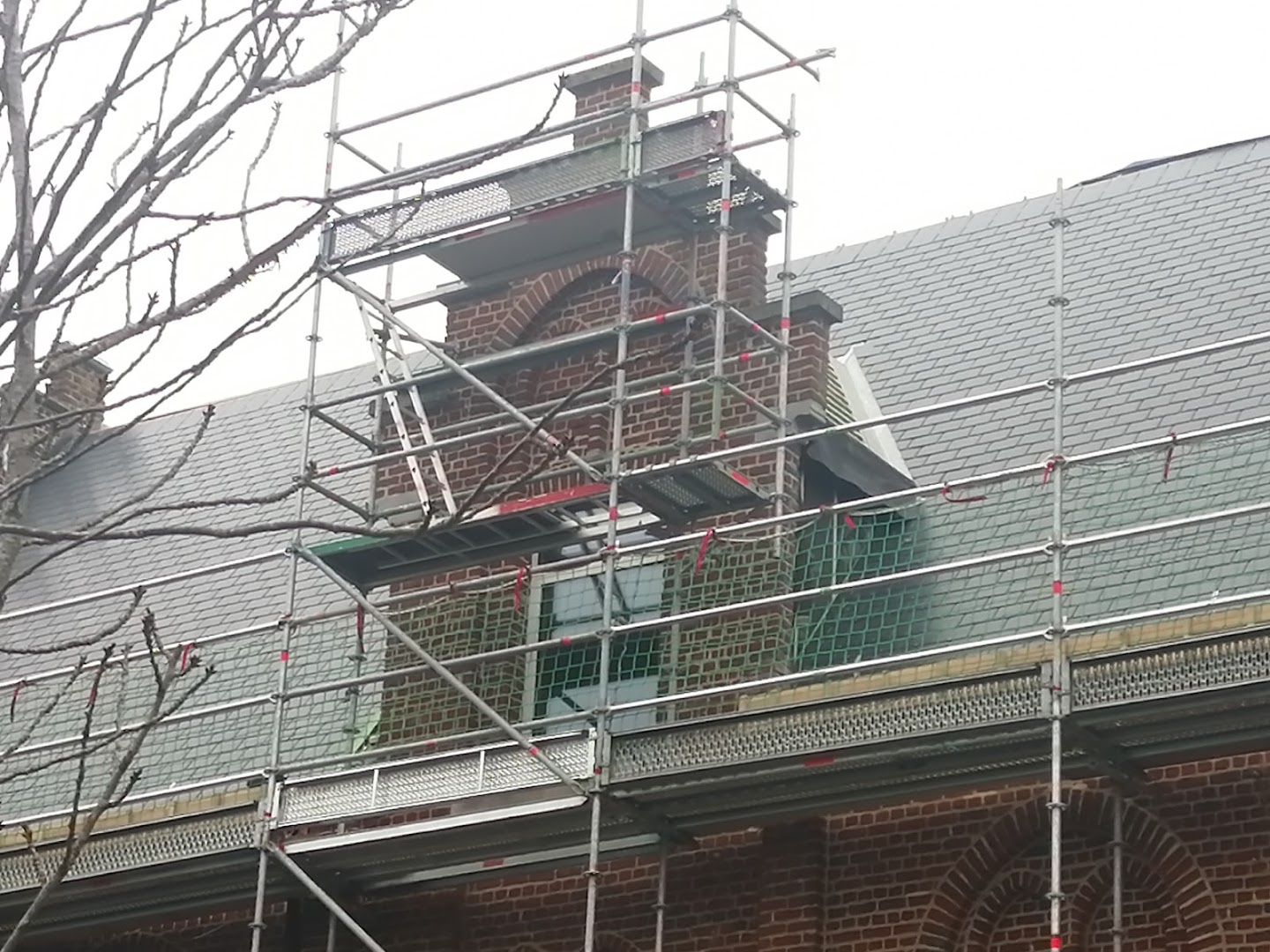 Foto van Huybrechts Algemene Dakwerken bvba in Hasselt — Dakdekker Foto van Huybrechts Algemene Dakwerken bvba in Hasselt — Dakdekker