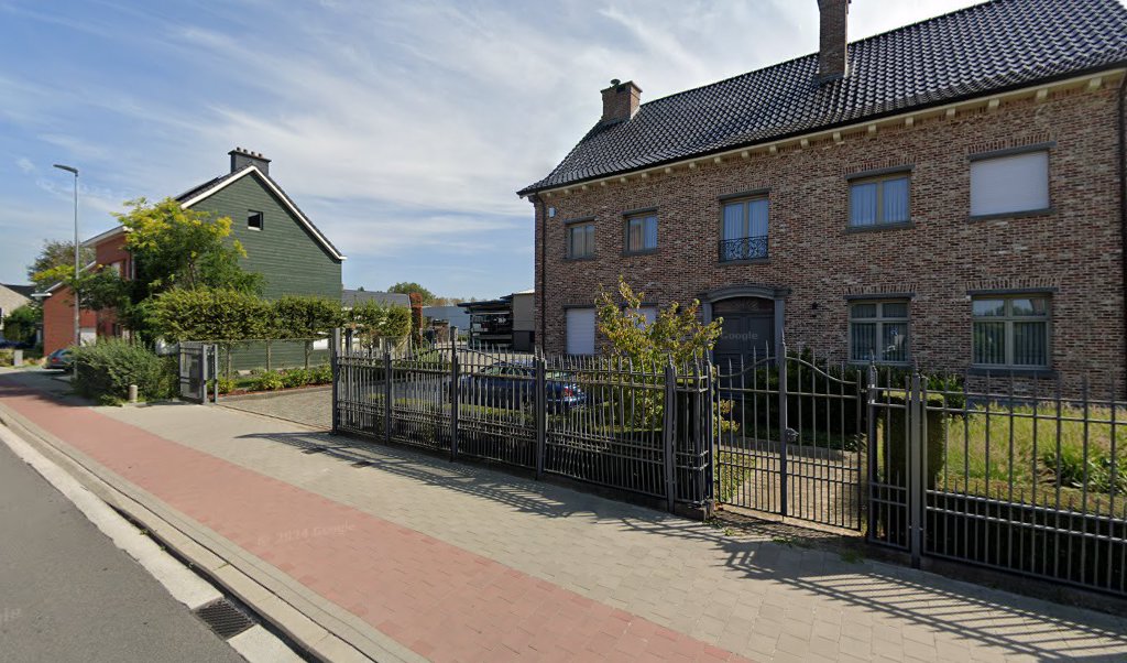 Foto van Heyvaert R. in Puurs-Sint-Amands — Dakdekker Foto van Heyvaert R. in Puurs-Sint-Amands — Dakdekker