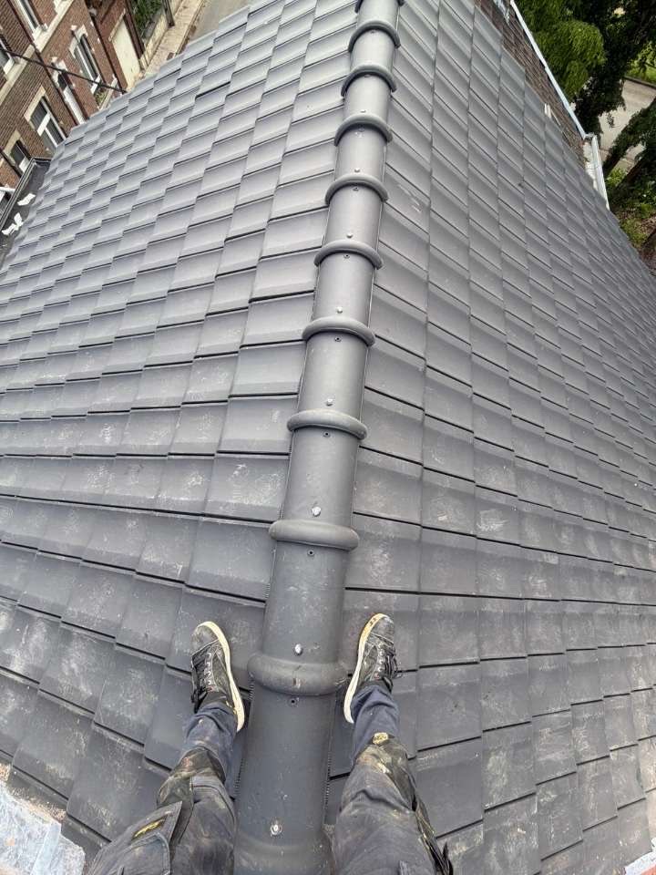 Foto van SRL Couvre Tout in Kraainem — Dakdekker (foto 2)