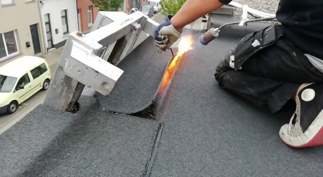 Foto van PLAT DAK WERKEN Roofit in Antwerpen — Dakdekker (foto 2)