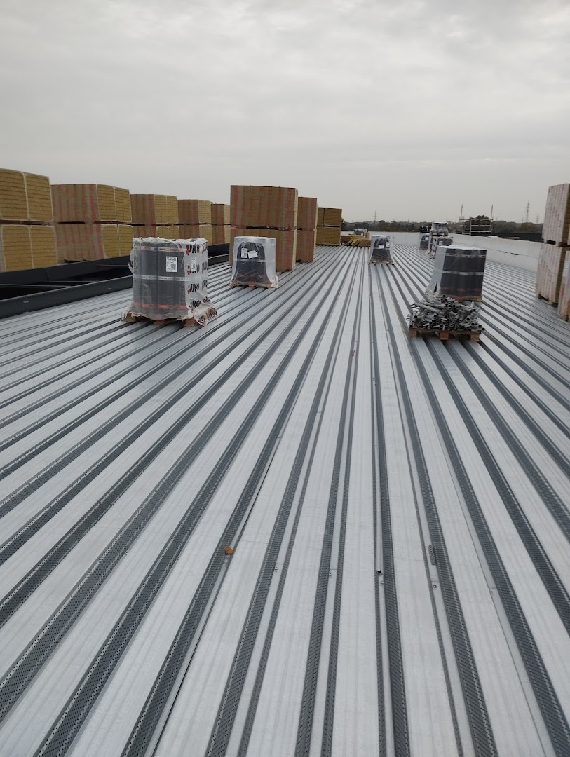 Foto van D. M. Roof in Middelkerke — Dakdekker (foto 3)