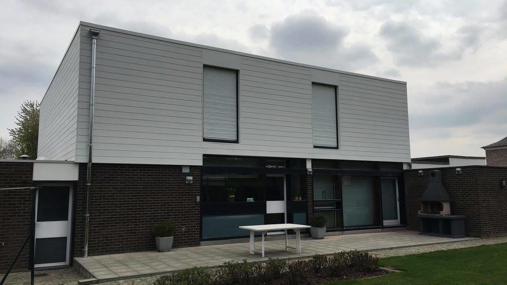 Foto van Algemene Dak- en renovatiewerken Niels Thomas in Herk-de-Stad — Dakdekker (foto 2)