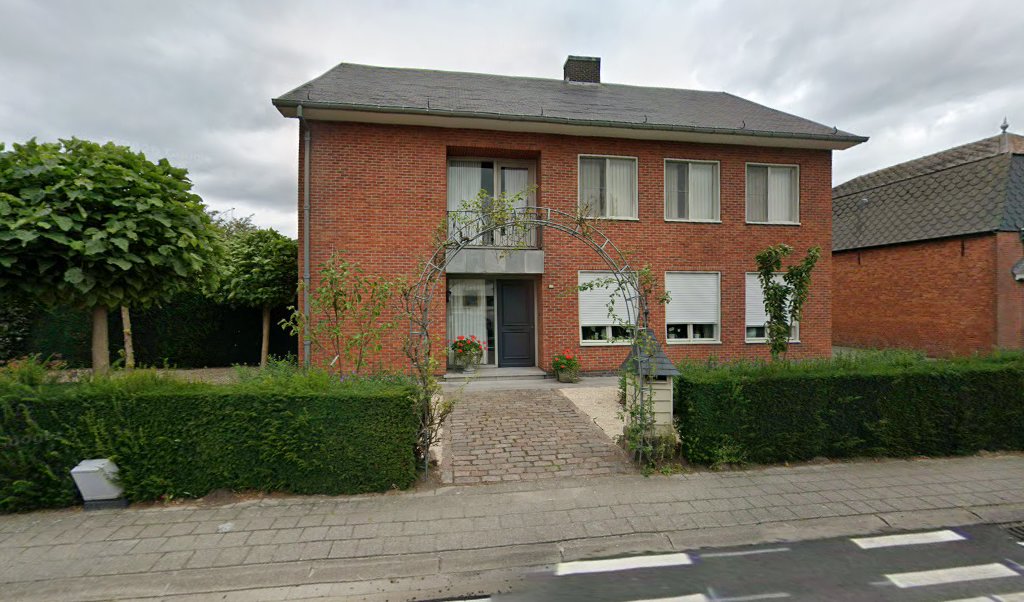 Foto van Stoops-Helsen bvba in Hoogstraten — Dakdekker Foto van Stoops-Helsen bvba in Hoogstraten — Dakdekker