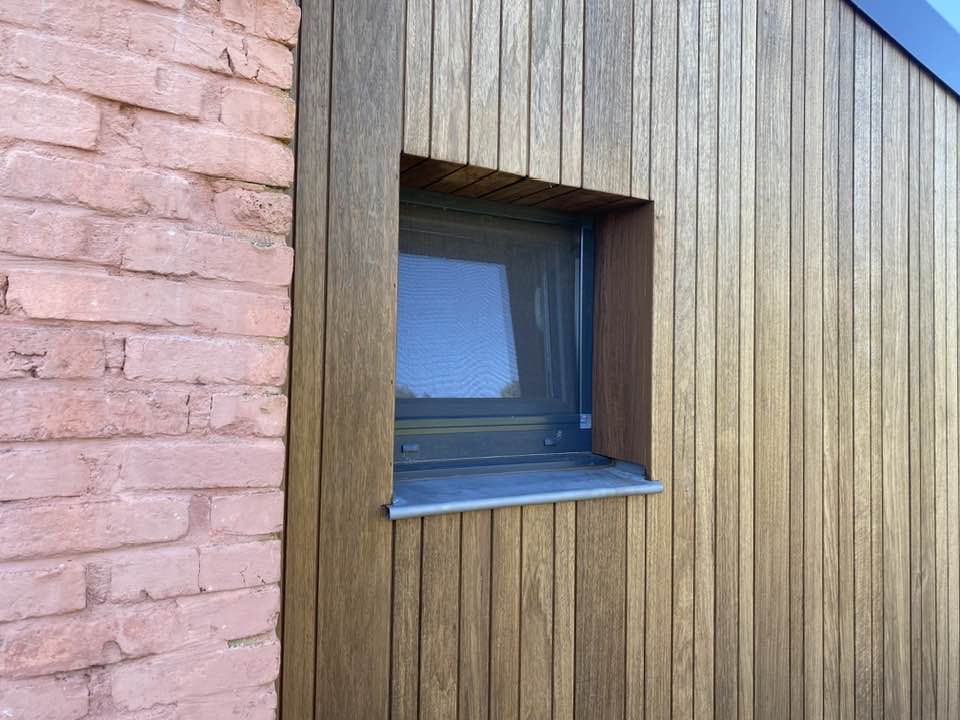 Foto van Jef Vekemans Algemene Dakwerken & Schrijnwerkerij in Herselt — Dakdekker (foto 3)