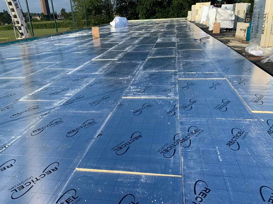 Foto van Flexible Solutions Dakwerken in Sint-Gillis-Waas — Dakdekker (foto 2)