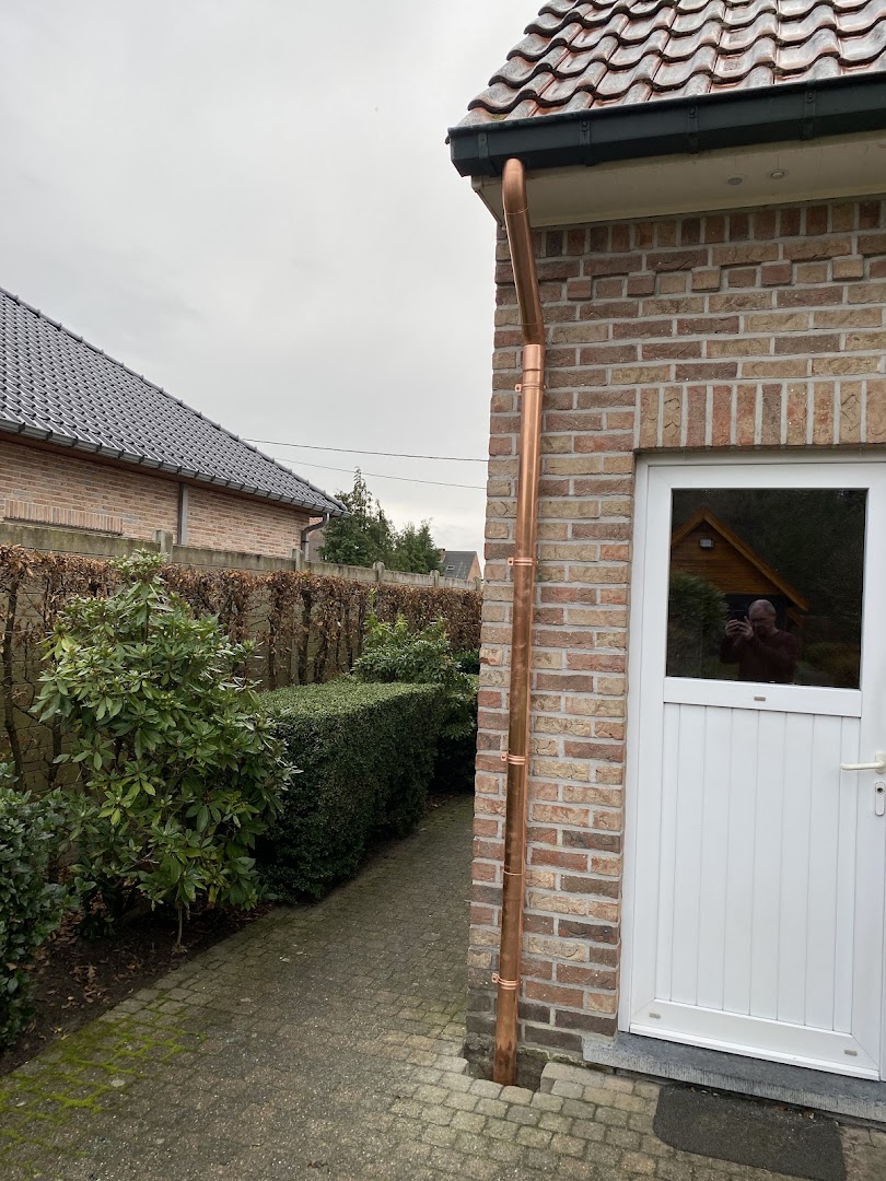 Foto van Daque Projects in Hulshout — Dakdekker (foto 2)