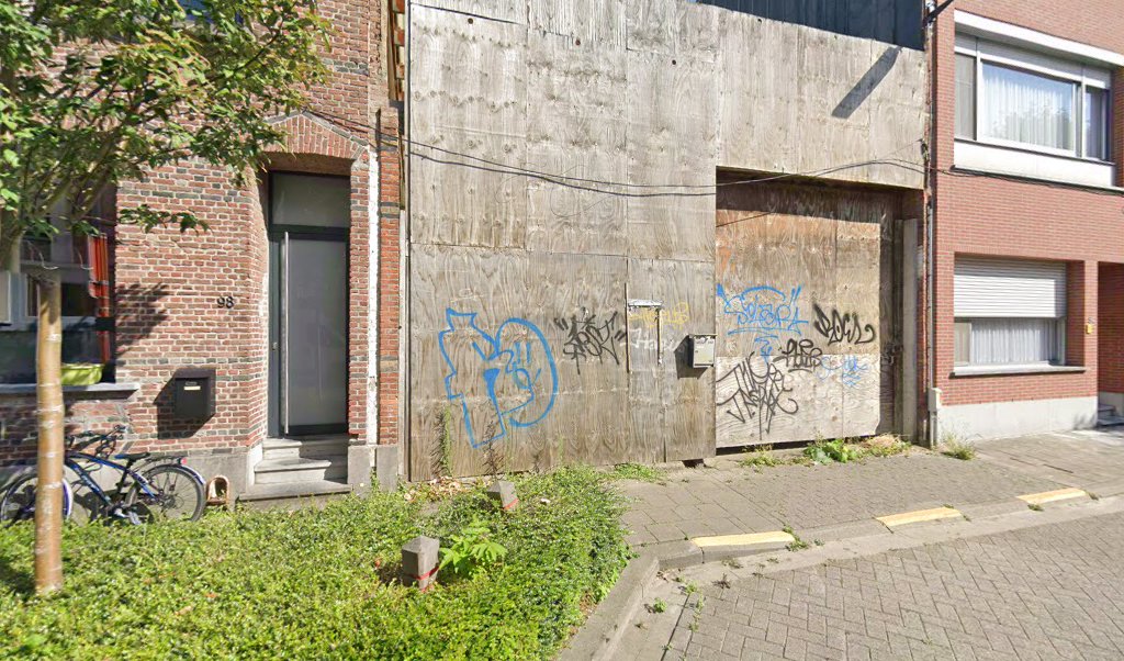 Foto van group D&I in Mortsel — Dakdekker Foto van group D&I in Mortsel — Dakdekker