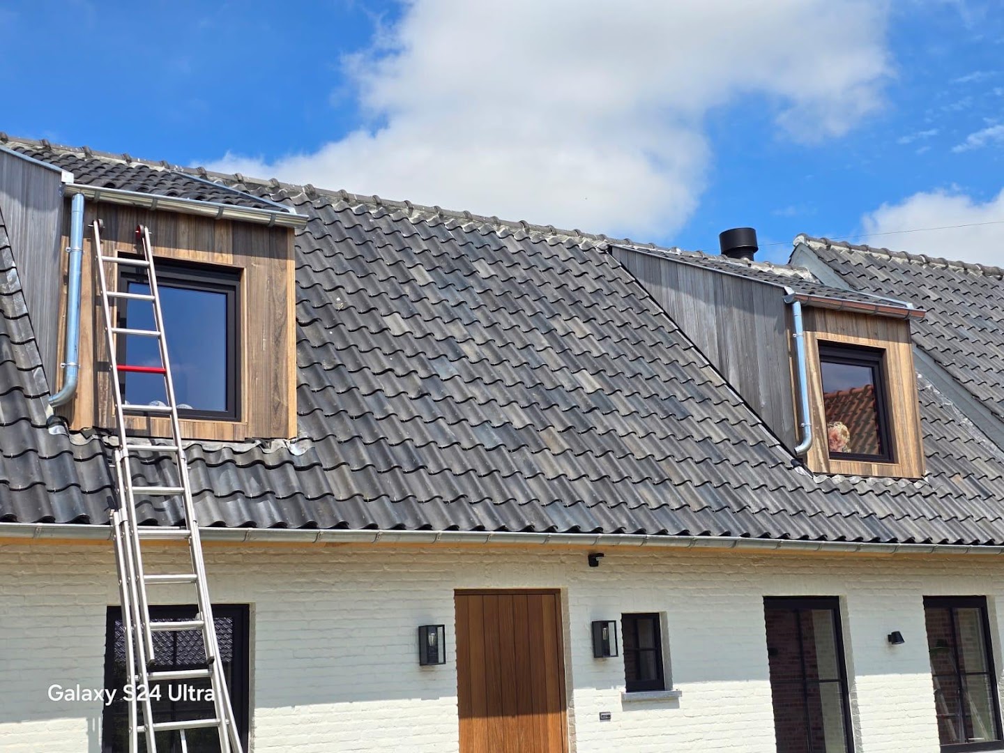 Foto van Coppens Algemene Dakwerken in Kuurne — Dakdekker Foto van Coppens Algemene Dakwerken in Kuurne — Dakdekker
