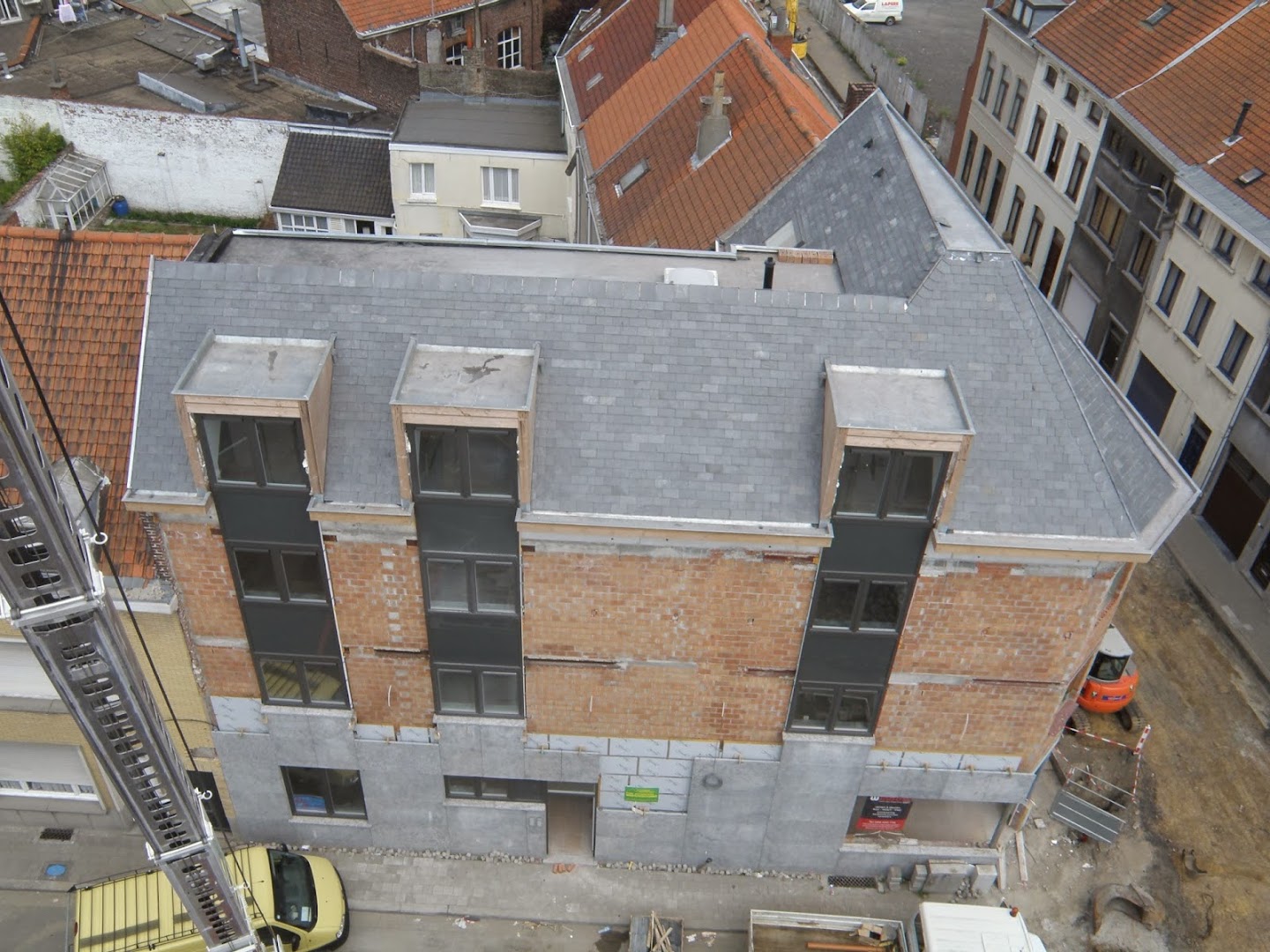 Foto van Algemene Dakwerken Dirk Depraetere BV in Waregem — Dakdekker Foto van Algemene Dakwerken Dirk Depraetere BV in Waregem — Dakdekker