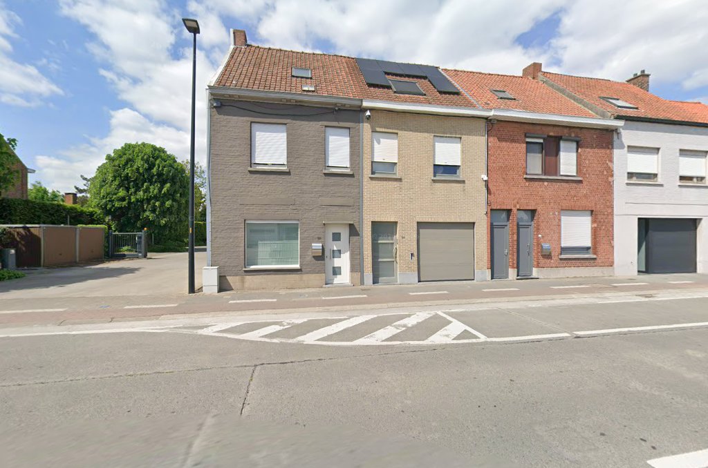 Foto van Vandeginste Lesly in Kuurne — Dakdekker Foto van Vandeginste Lesly in Kuurne — Dakdekker