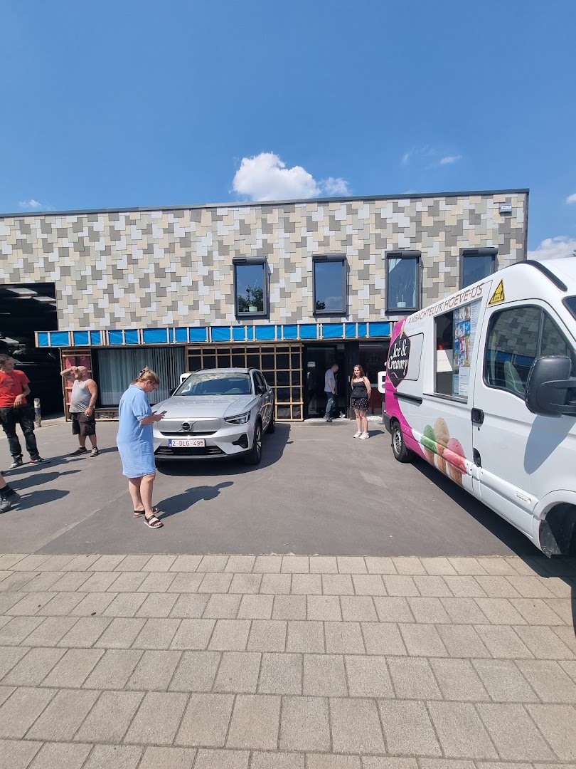 Foto van Aldak in Beveren-Kruibeke-Zwijndrecht — Dakdekker (foto 3)