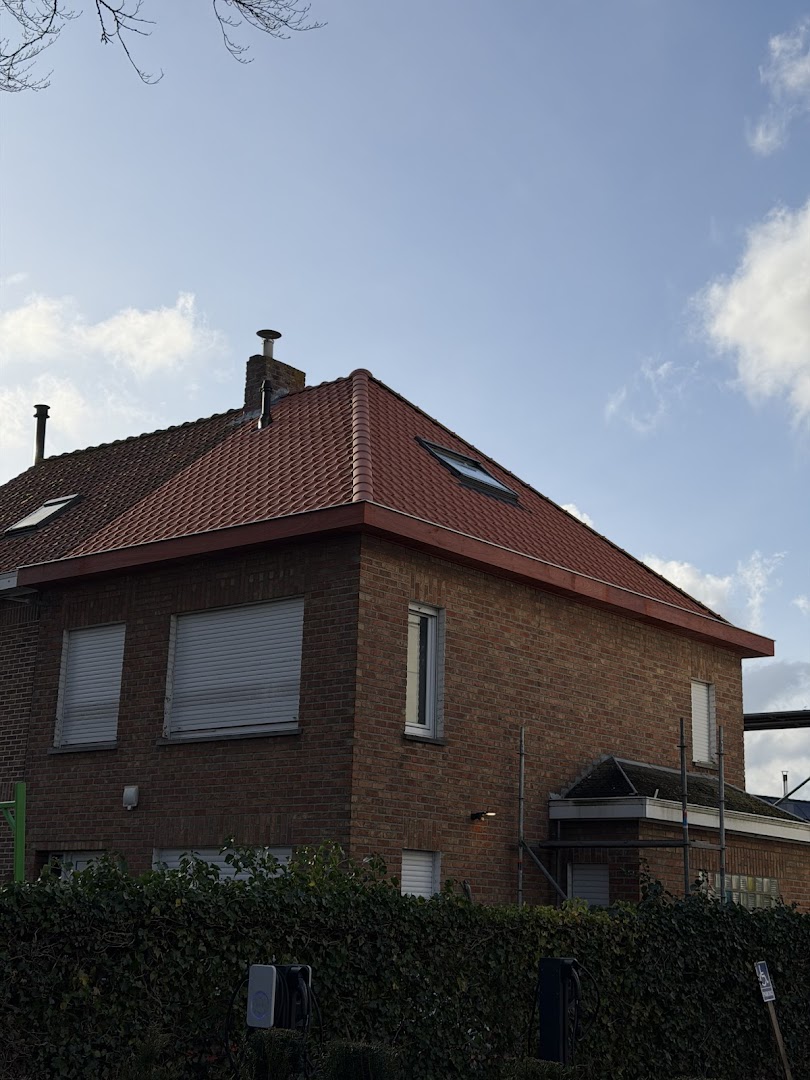 Foto van Dakwerken Schollier in Jabbeke — Dakdekker (foto 2)