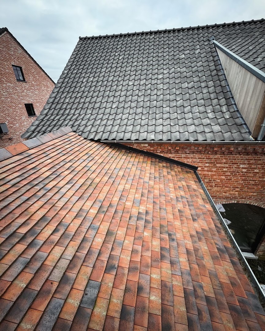 Foto van HNS Dakwerken in Heusden-Zolder — Dakdekker Foto van HNS Dakwerken in Heusden-Zolder — Dakdekker
