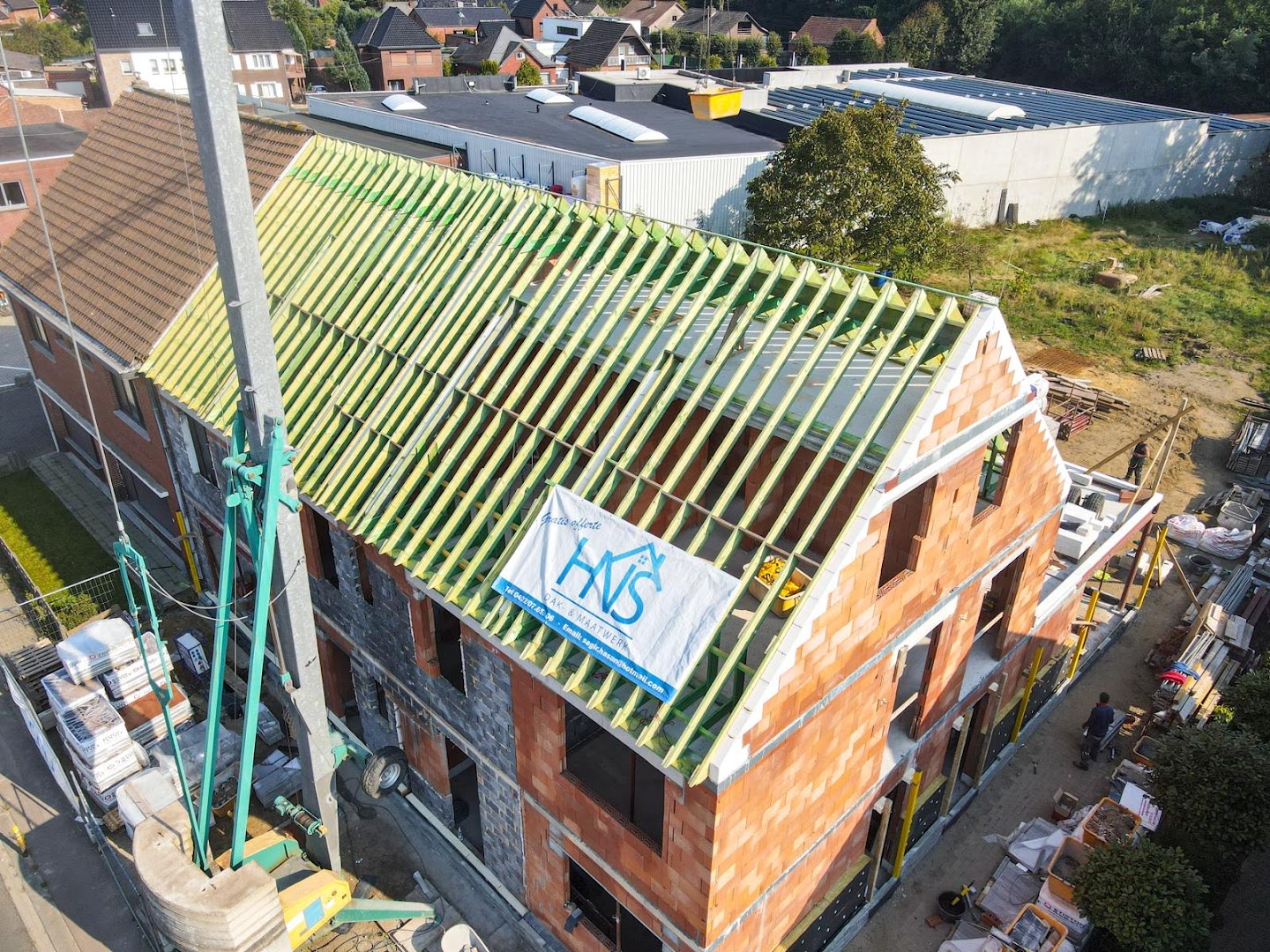 Foto van HNS Dakwerken in Heusden-Zolder — Dakdekker (foto 3)