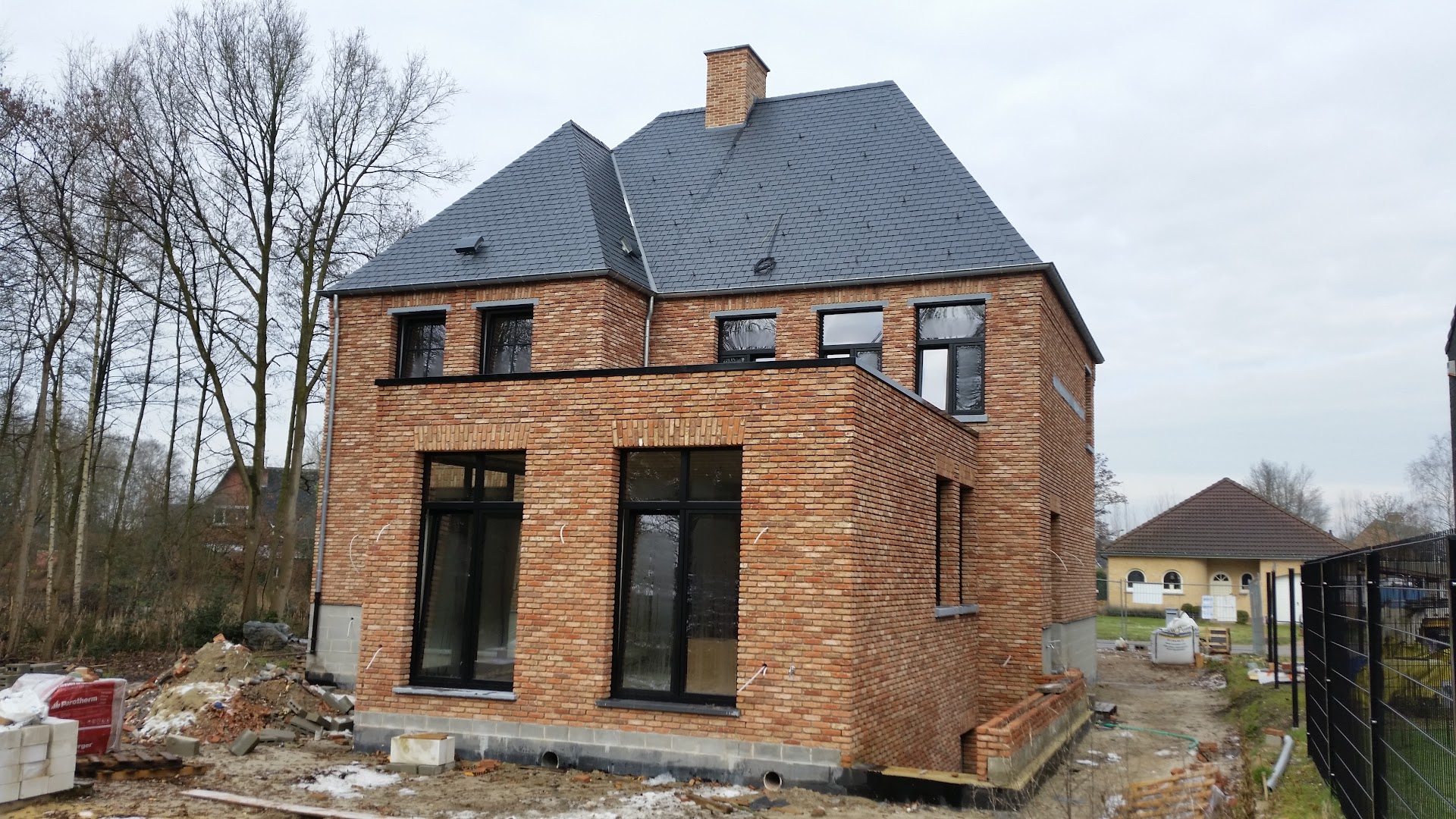 Foto van J&R Roof Construct in Bocholt — Dakdekker (foto 2)