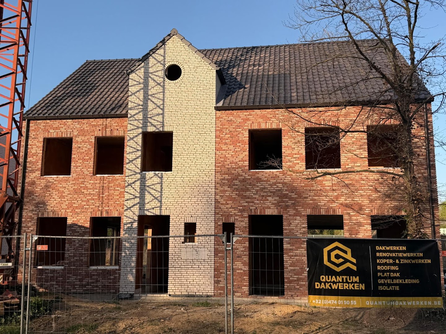 Foto van Quantum Dakwerken in Leopoldsburg — Dakdekker Foto van Quantum Dakwerken in Leopoldsburg — Dakdekker