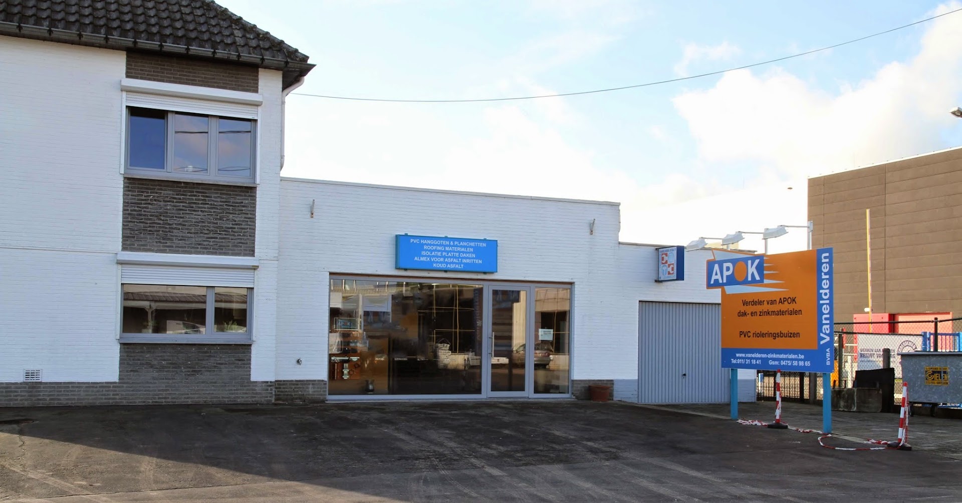 Foto van Vanelderen Zink & PVC materialen BVBA in Alken — Doe-het-zelfzaak Foto van Vanelderen Zink & PVC materialen BVBA in Alken — Doe-het-zelfzaak