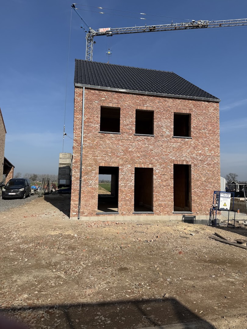 Foto van NEXUS KONSTRUCT BVBA in Bree — Dakdekker (foto 3)