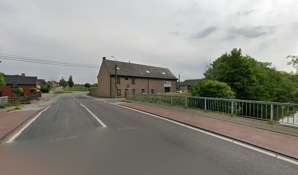Foto van Delanghe / Koen in Ieper — Dakdekker Foto van Delanghe / Koen in Ieper — Dakdekker