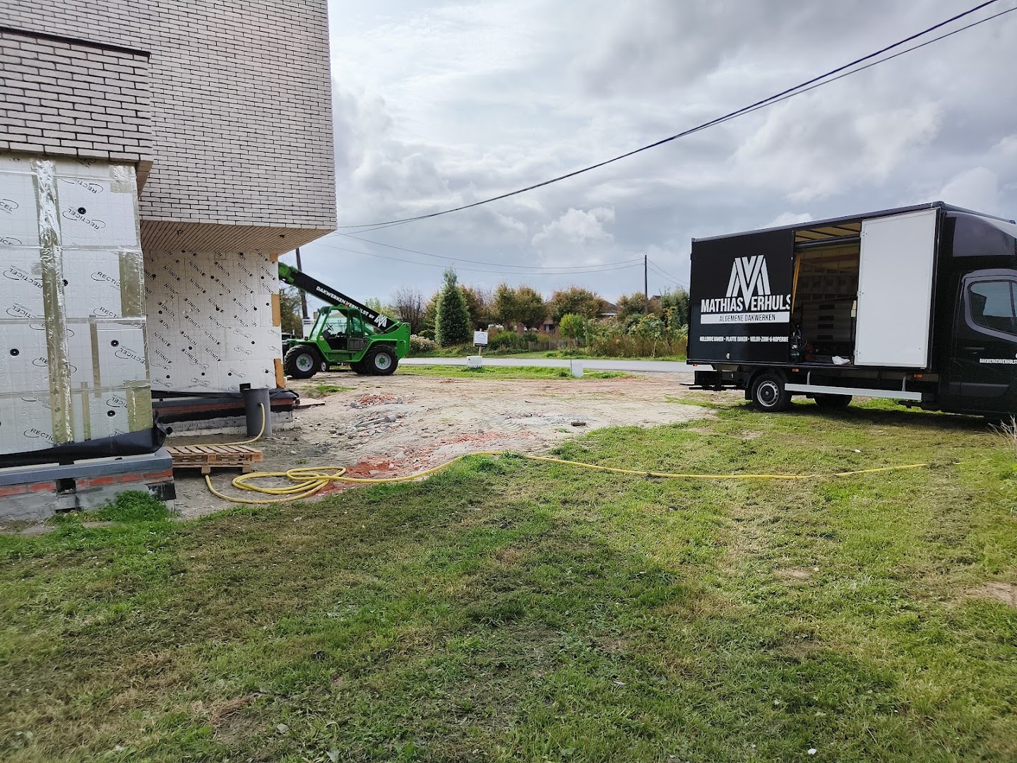 Foto van Dakwerken Verhulst Bv in Ingelmunster — Dakdekker (foto 3)
