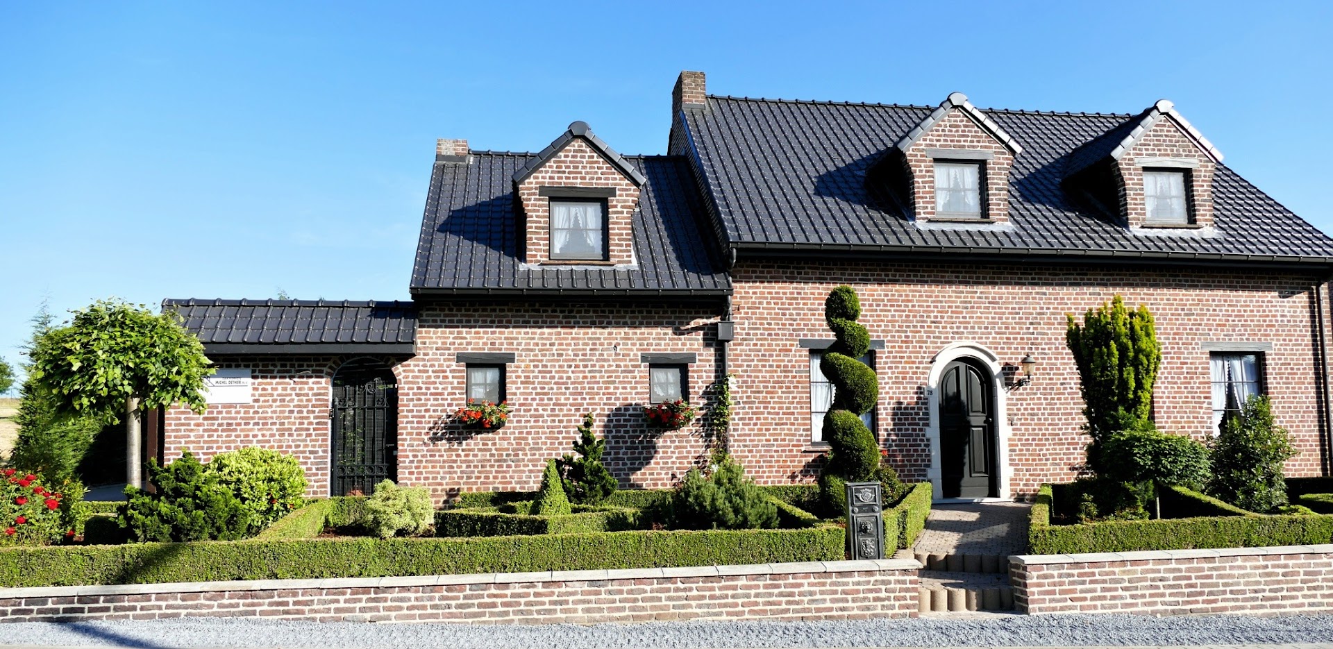Foto van Michel Dethier N.V. in Kortenaken — Dakdekker Foto van Michel Dethier N.V. in Kortenaken — Dakdekker