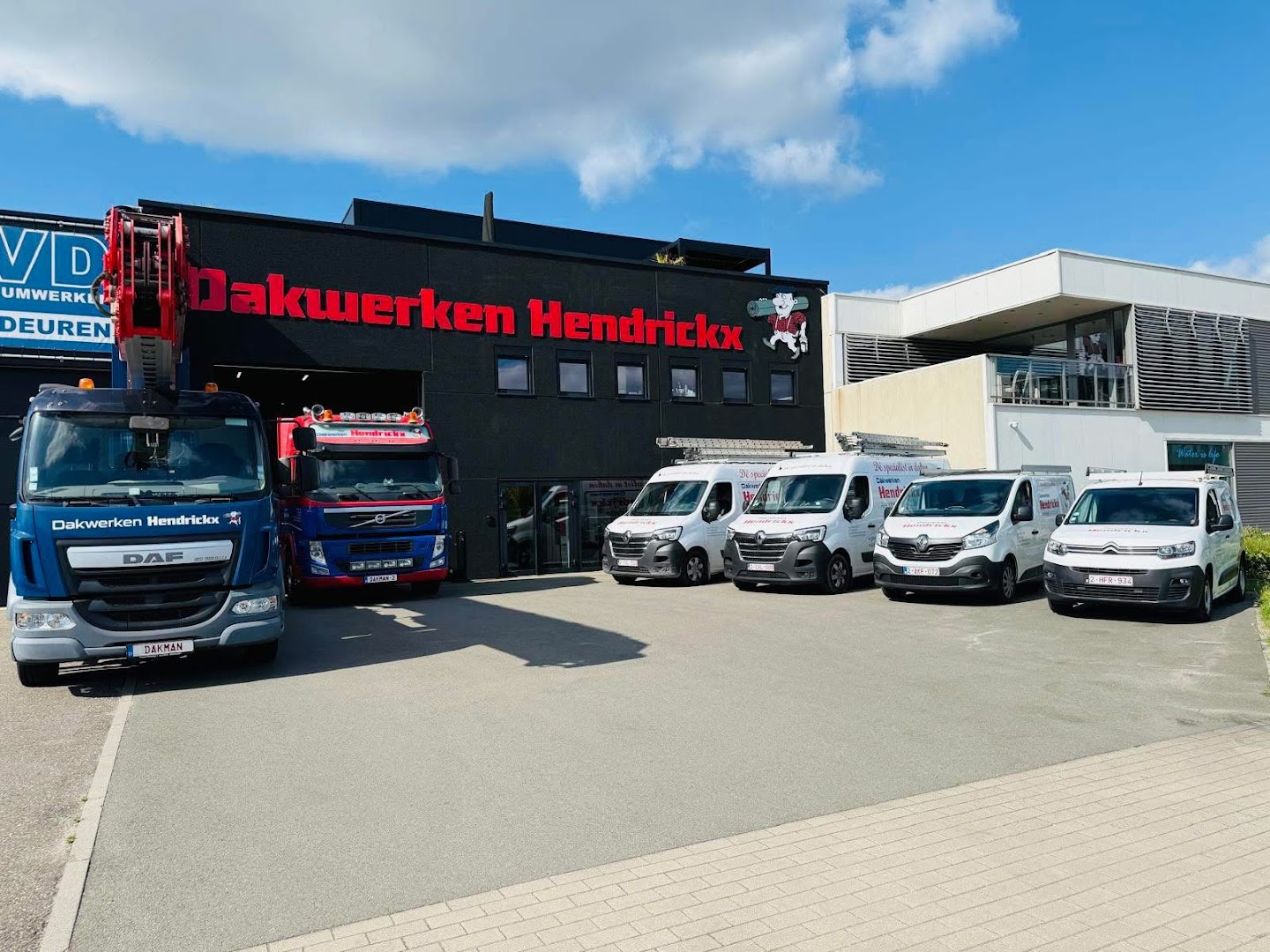Foto van Dakwerken Hendrickx in Arendonk — Dakdekker Foto van Dakwerken Hendrickx in Arendonk — Dakdekker