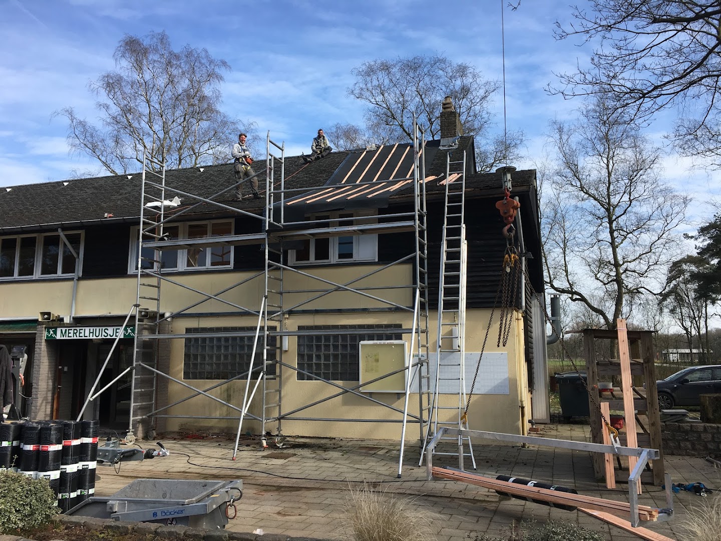 Foto van Neve Plastics NV in Mortsel — Dakdekker (foto 2)