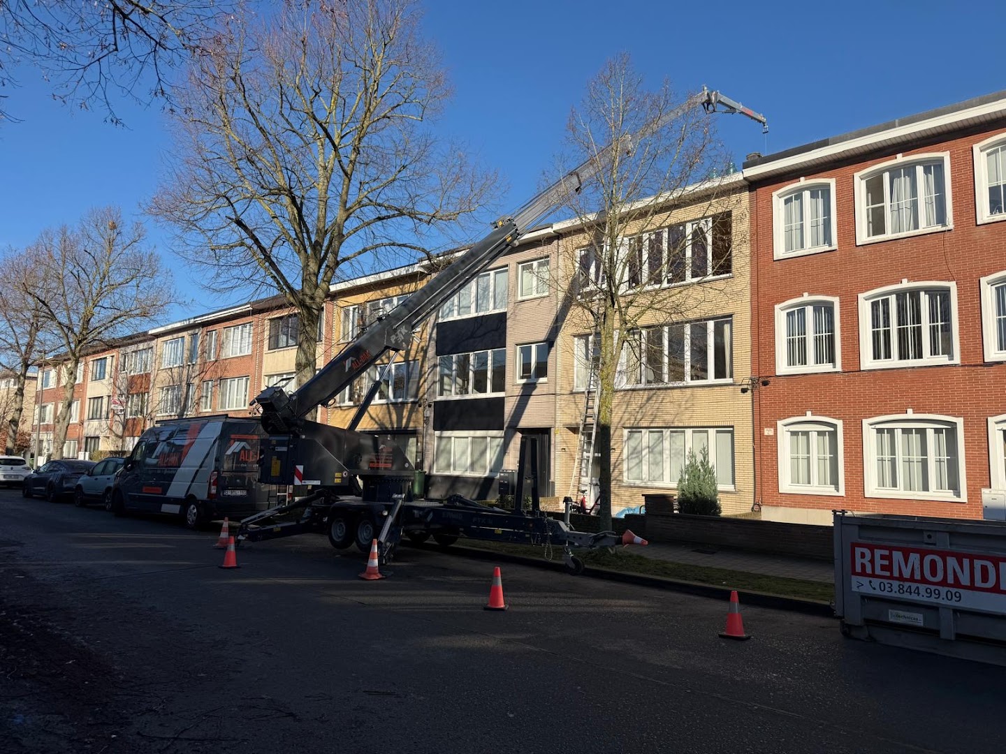 Foto van ALL-DAK Antwerpen Roelandt BV in Aartselaar — Dakdekker Foto van ALL-DAK Antwerpen Roelandt BV in Aartselaar — Dakdekker