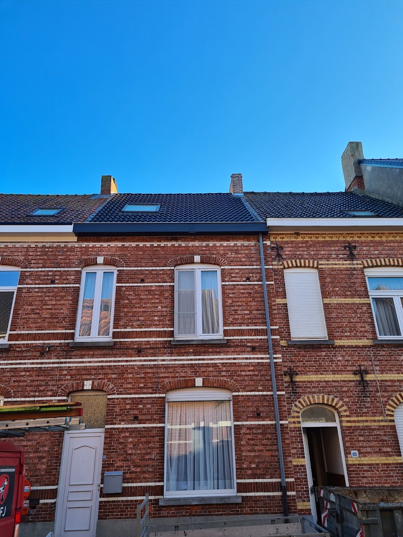 Foto van Dakwerken AFJ in Lievegem — Dakdekker Foto van Dakwerken AFJ in Lievegem — Dakdekker
