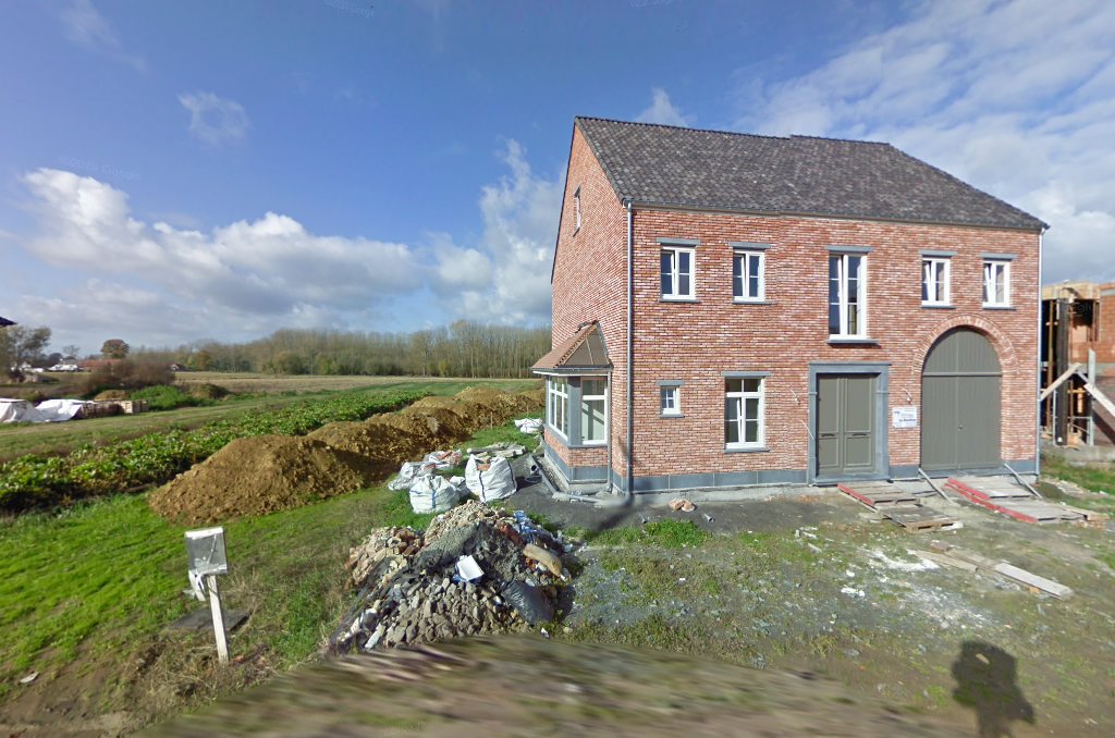 Foto van Algemene Dakwerken Jonas Jacobs in Pajottegem — Dakdekker Foto van Algemene Dakwerken Jonas Jacobs in Pajottegem — Dakdekker