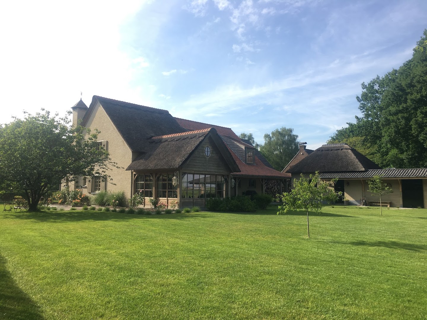 Foto van Dakwerken en karweien Van der Jonckheyd in Sint-Gillis-Waas — Dakdekker (foto 3)