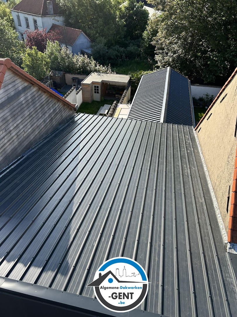 Foto van Algemene Dakwerken Gent - Aalter - Oost-Vlaanderen in Aalter — Dakdekker (foto 3)