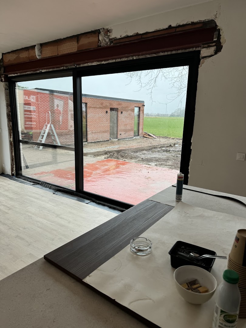 Foto van BV Dakwerken Van den Driessche - Dakwerken Aalst in Aalst — Dakdekker (foto 3)