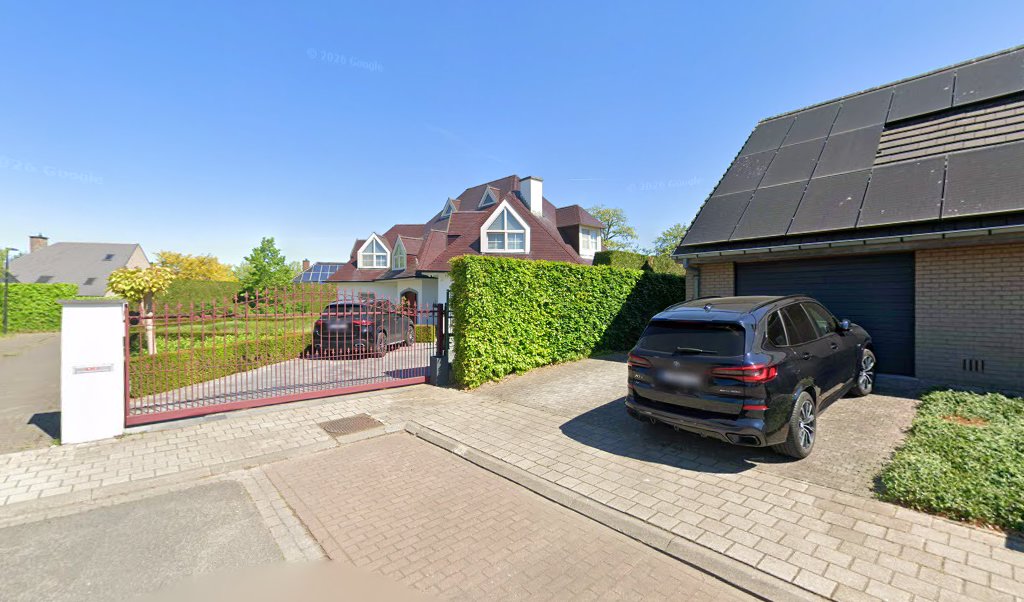 Foto van BV Dakwerken Moenens in Kuurne — Dakdekker Foto van BV Dakwerken Moenens in Kuurne — Dakdekker