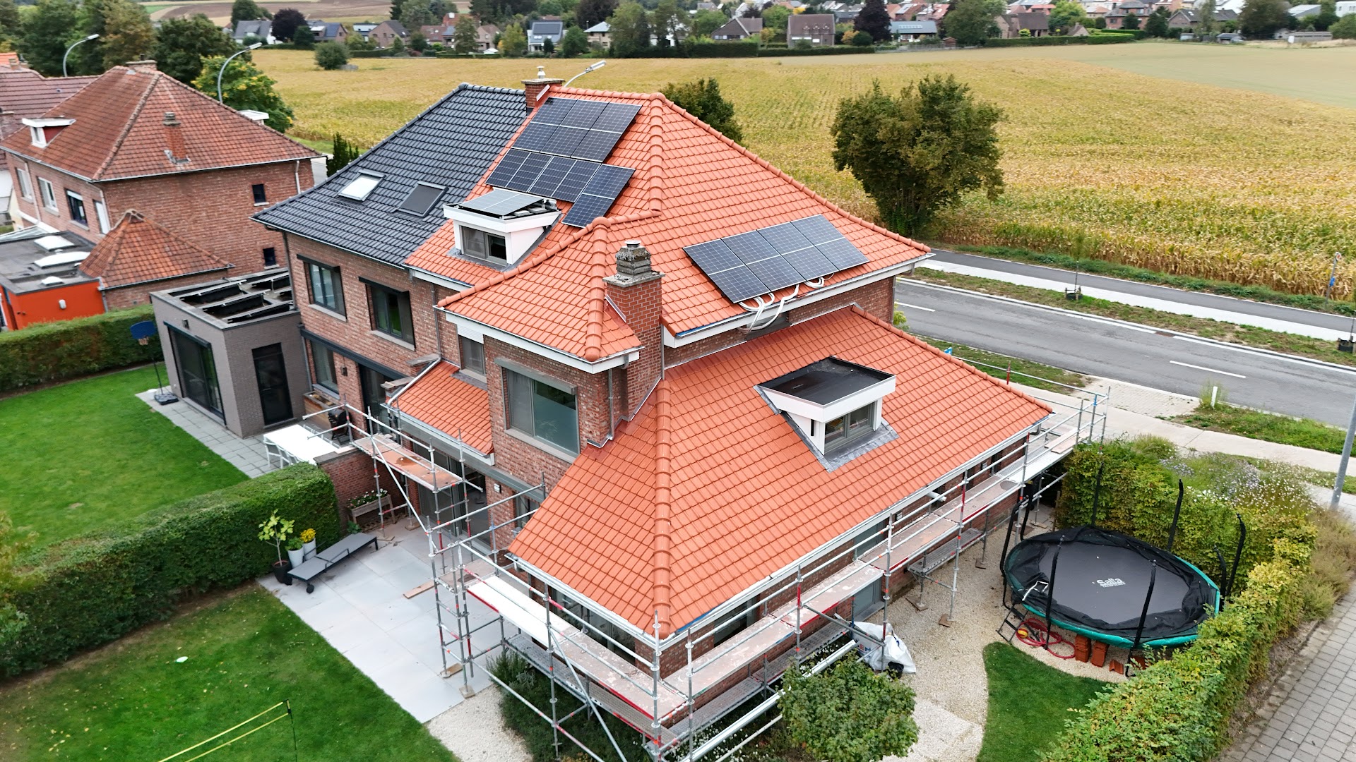 Foto van FIX JE HUIS BV in Tongeren-Borgloon — Dakdekker Foto van FIX JE HUIS BV in Tongeren-Borgloon — Dakdekker