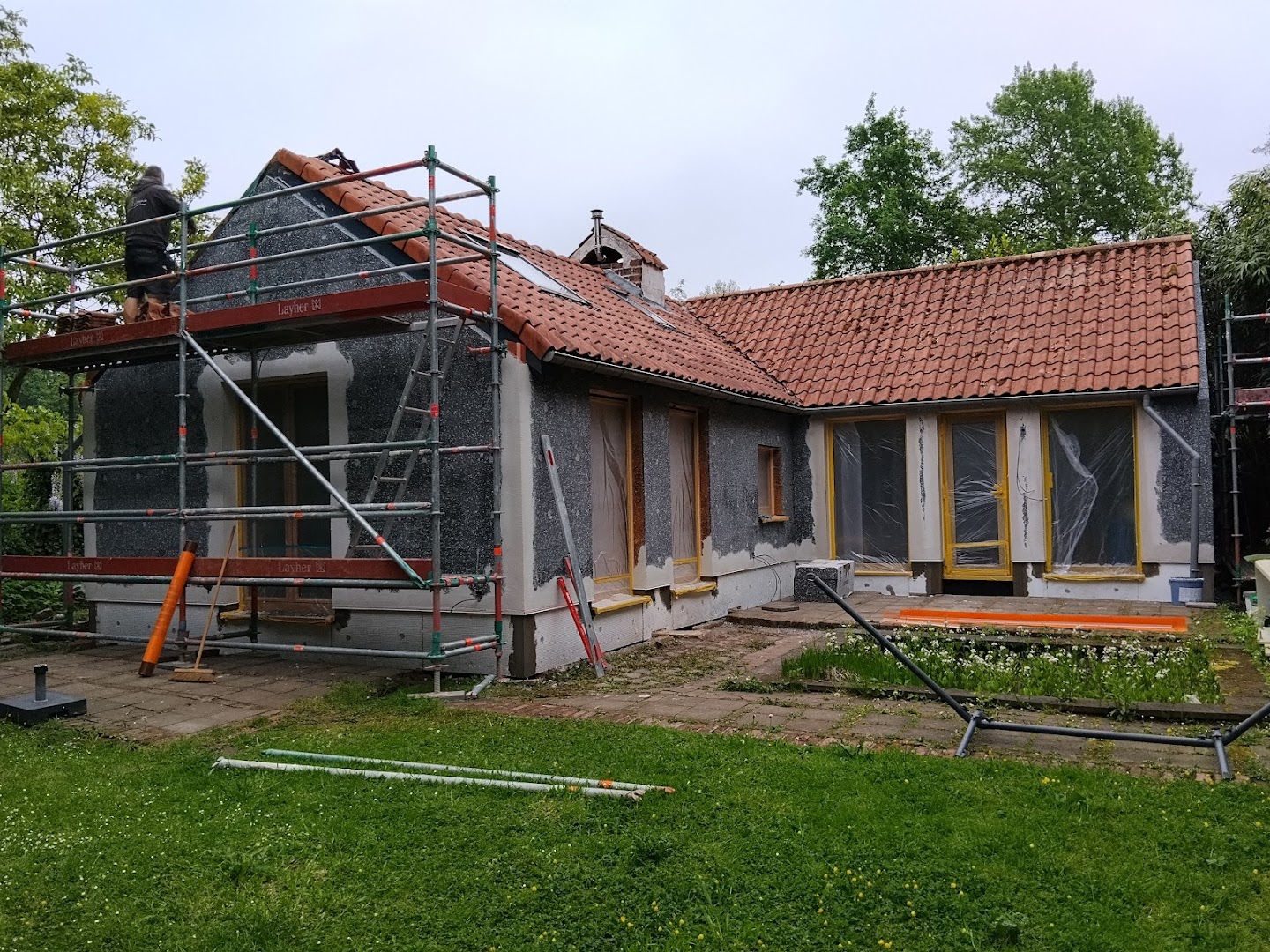 Foto van VD-Build Gevel- & Dakwerken - Sint-Niklaas in Sint-Niklaas — Aannemer voor isolatie Foto van VD-Build Gevel- & Dakwerken - Sint-Niklaas in Sint-Niklaas — Aannemer voor isolatie
