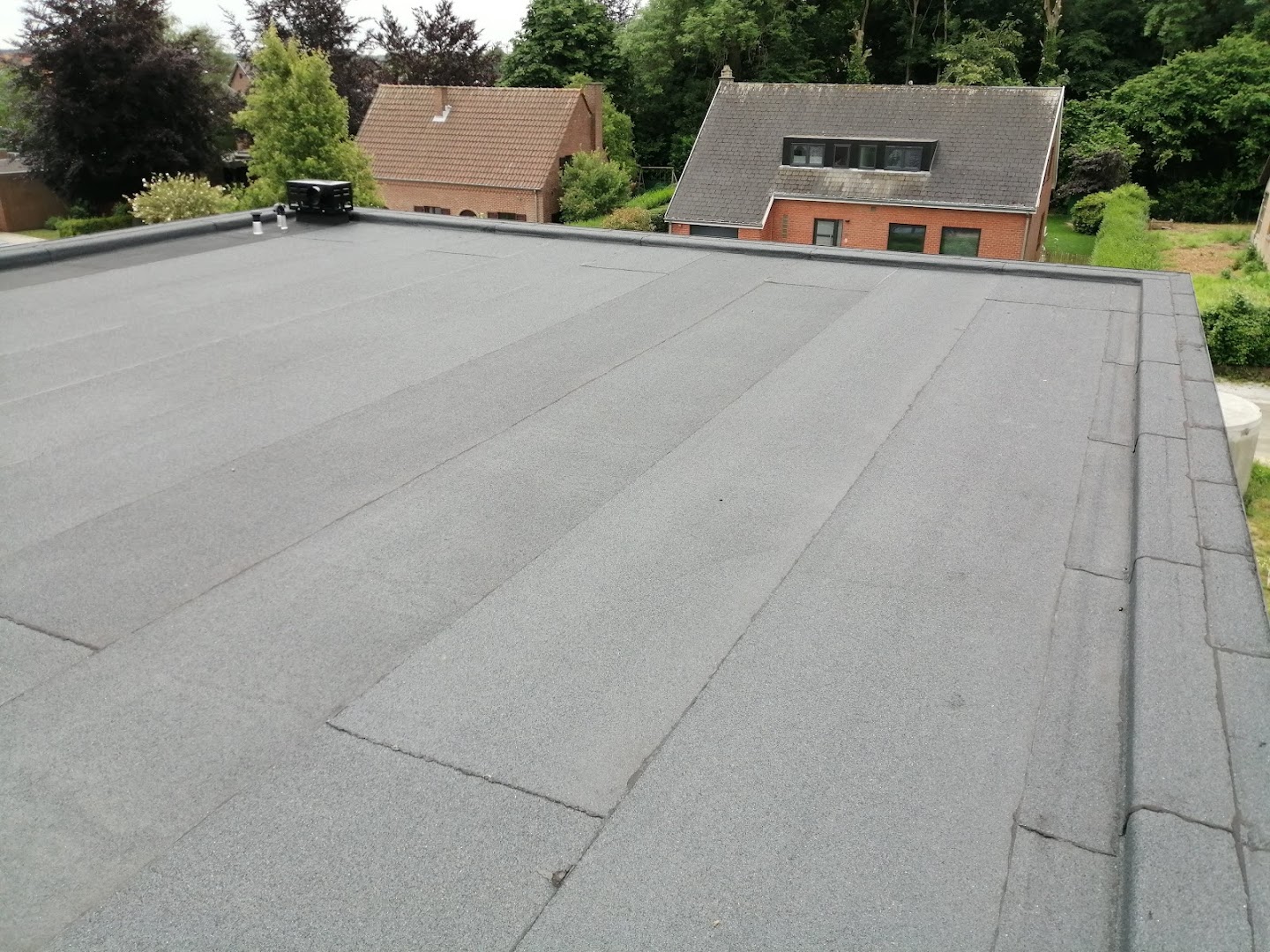 Foto van Alpha Roof Bvba in Dentergem — Dakdekker Foto van Alpha Roof Bvba in Dentergem — Dakdekker