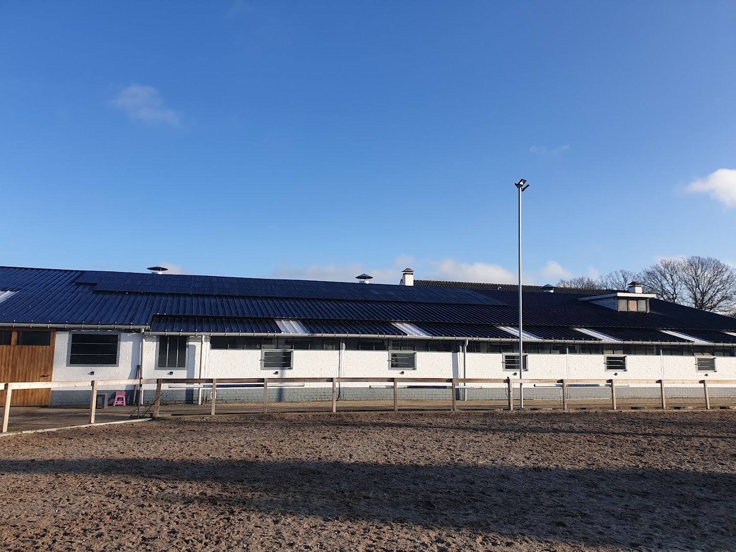 Foto van FTJ - Van der Linden BV in Hoogstraten — Dakdekker (foto 3)