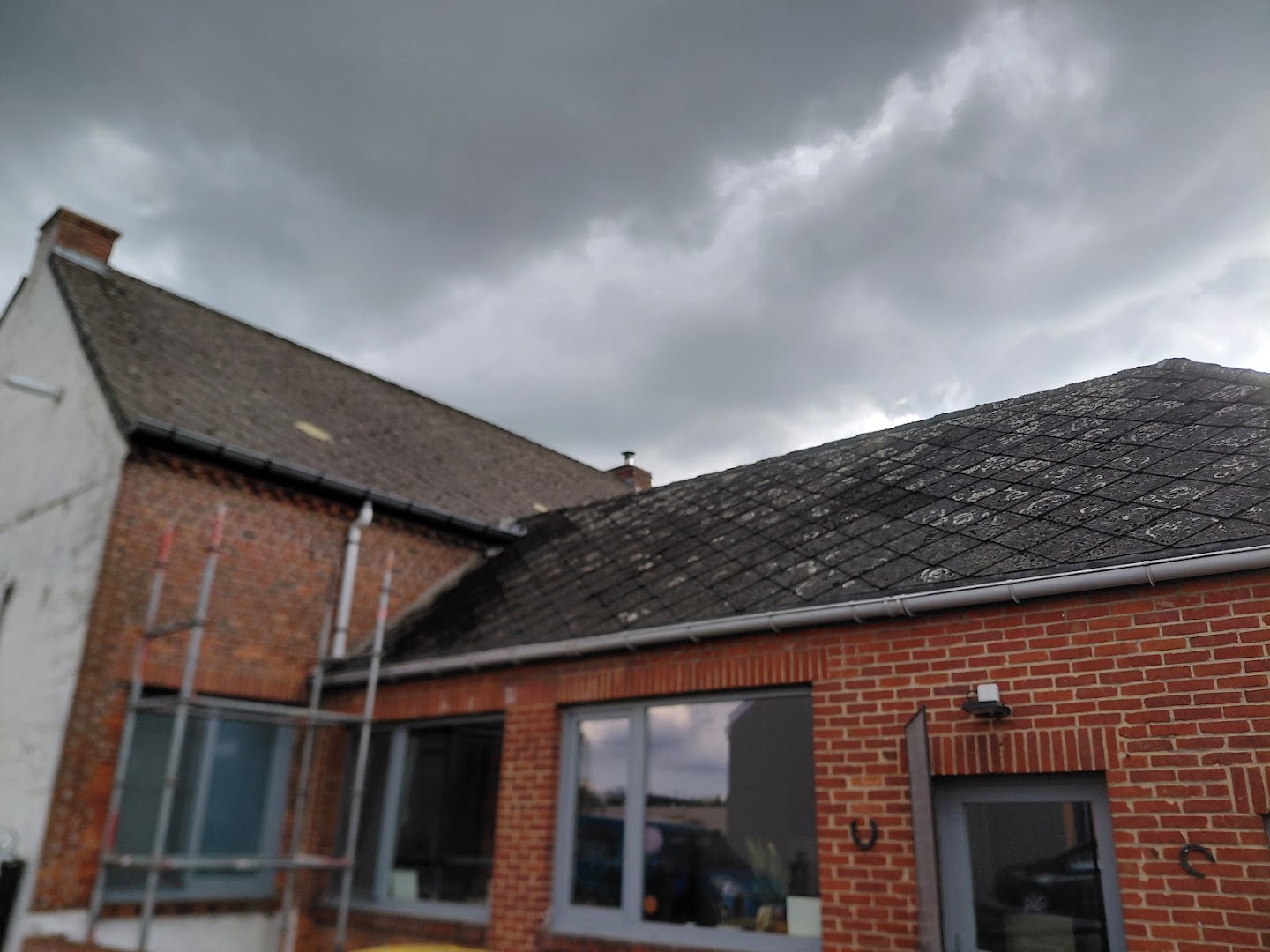 Foto van Renewbuild in Mortsel — Dakdekker (foto 3)