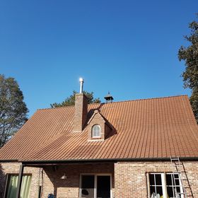 Foto van Dakwerken Dakralux in Damme — Dakdekker (foto 2)