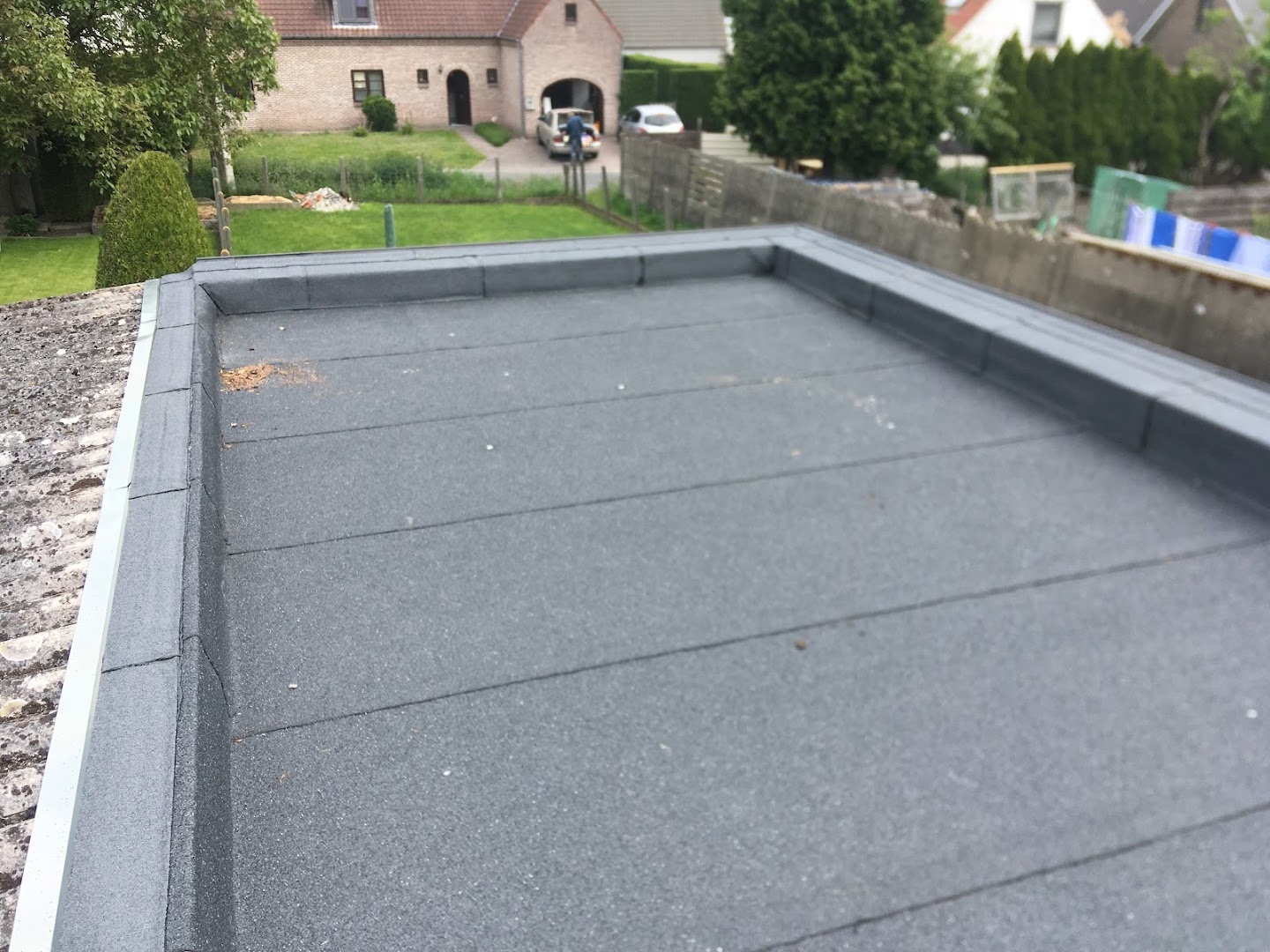 Foto van DB Asfalt BV in Anzegem — Dakdekker (foto 2)