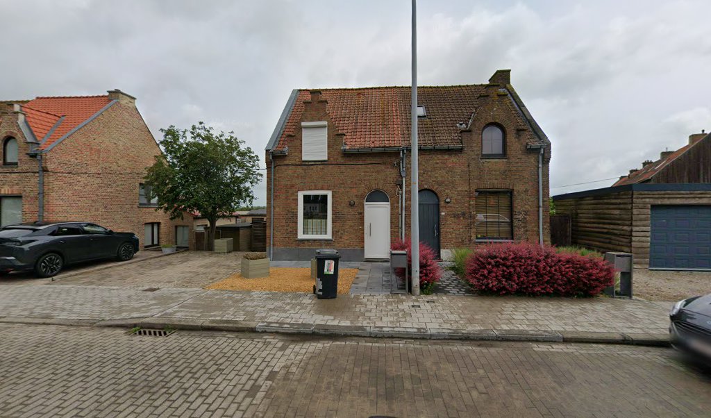 Foto van Debruyn / Joeri in Veurne, Dakdekker