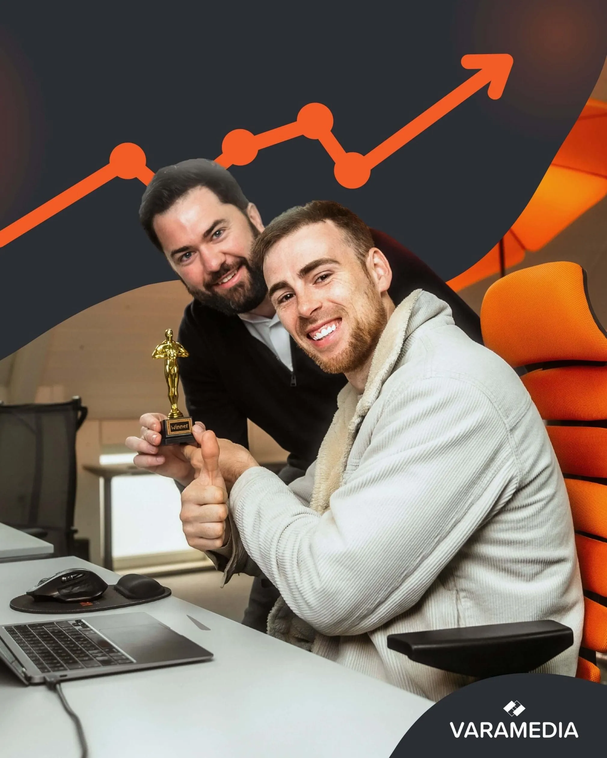 Marketingbureau team dat samen werkt in een kantooromgeving met focus op digitale marketingdiensten | Varamedia